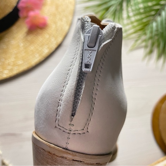 Free People White Ankle Boots - Picture 11 of 16